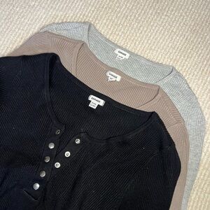 Garage button crop long sleeve